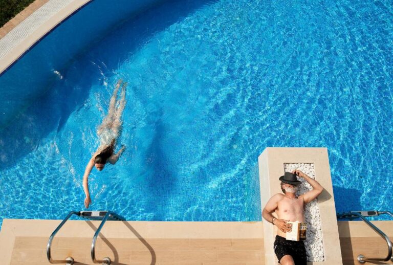 Almyros Beach Resort & SPA