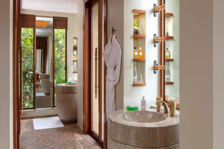 Anantara Maia Seychelles Villas