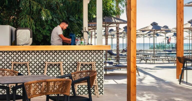 Blue Sea Island Resort