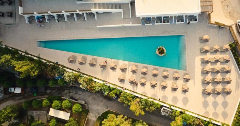 Blue Sea Island Resort