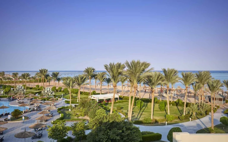 Coral Sea Water World Resort