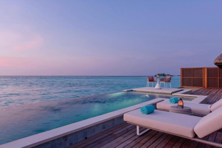 Four Seasons Resort Kuda Huraa