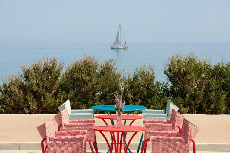 I Resort Beach