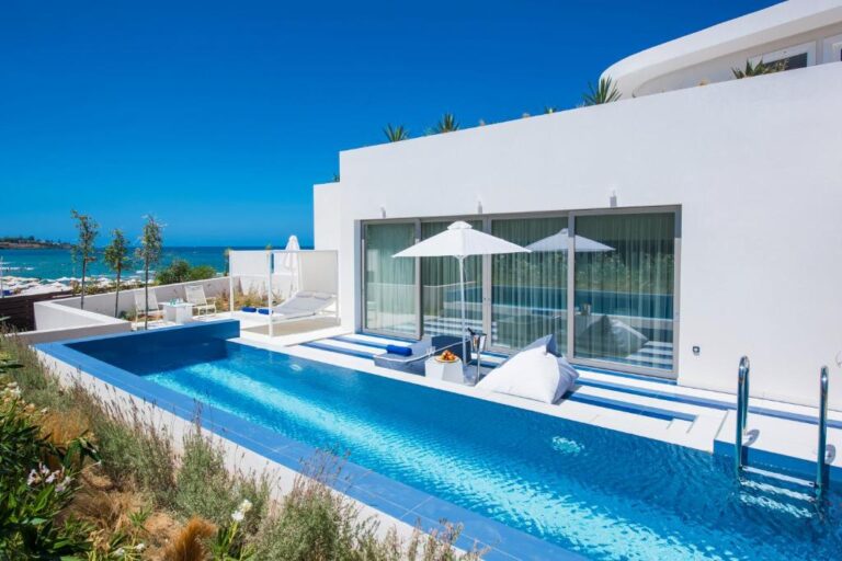 I Resort Beach