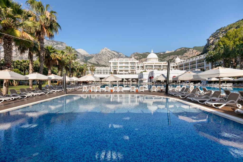 Juju Premier Palace