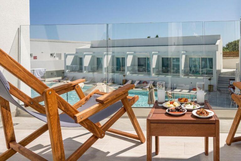 Mirage Bleu Resort