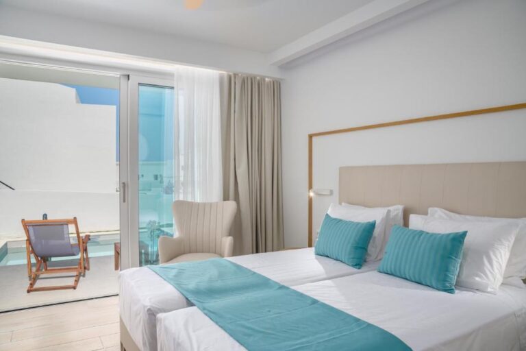 Mirage Bleu Resort