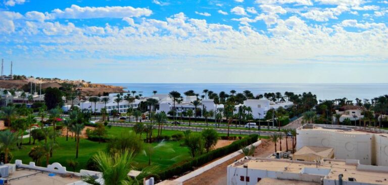 Jaz Neo Naama Bay