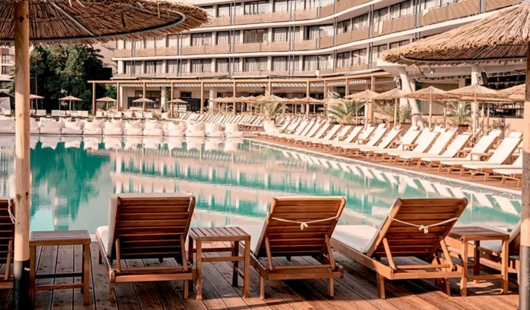 Sunny Beach Club