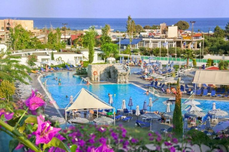 Sun Palace