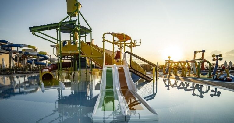 Wave Resort
