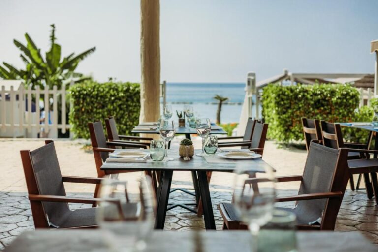 Atlantica Bay
