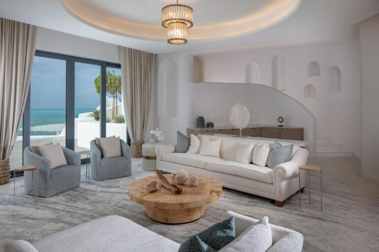 Anantara Santorini Abu Dhabi Retreat