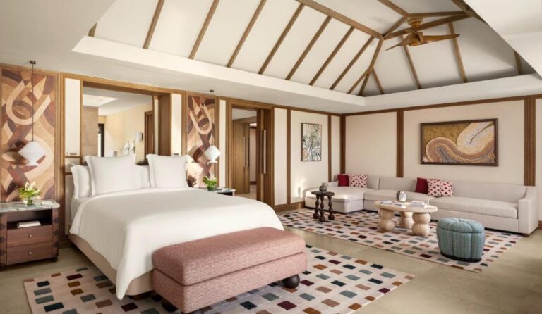 Four Seasons Resort at Anahita