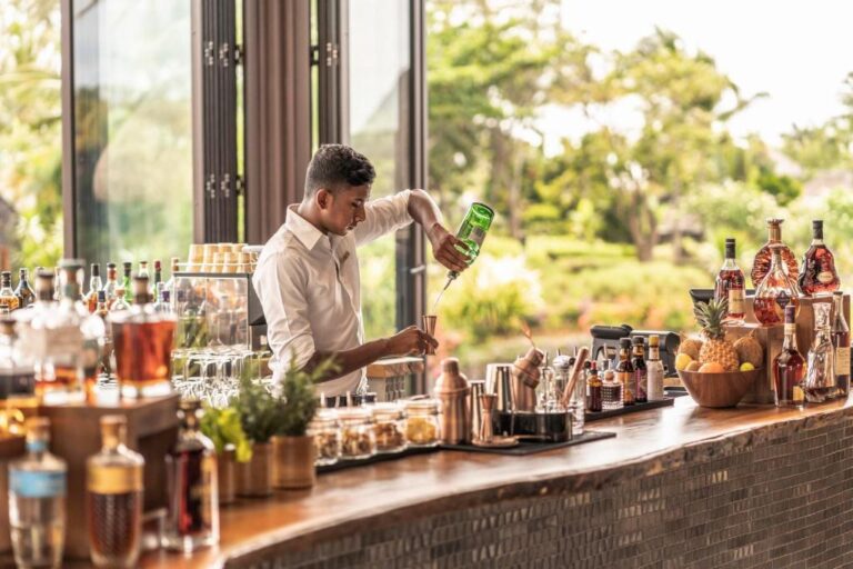 Four Seasons Resort at Anahita