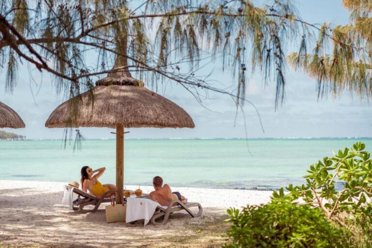 Four Seasons Resort at Anahita