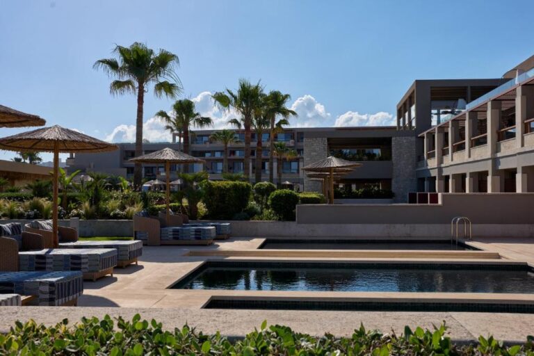 Atlantica Kalliston Resort & Spa