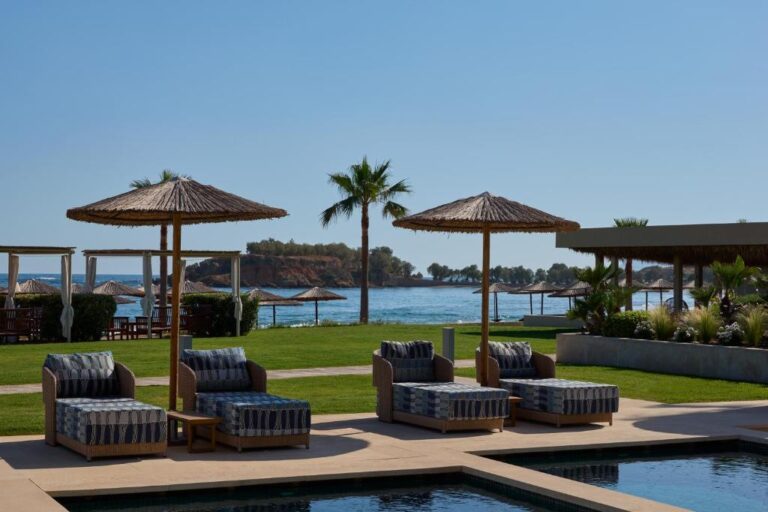 Atlantica Kalliston Resort & Spa
