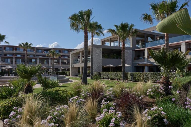 Atlantica Kalliston Resort & Spa