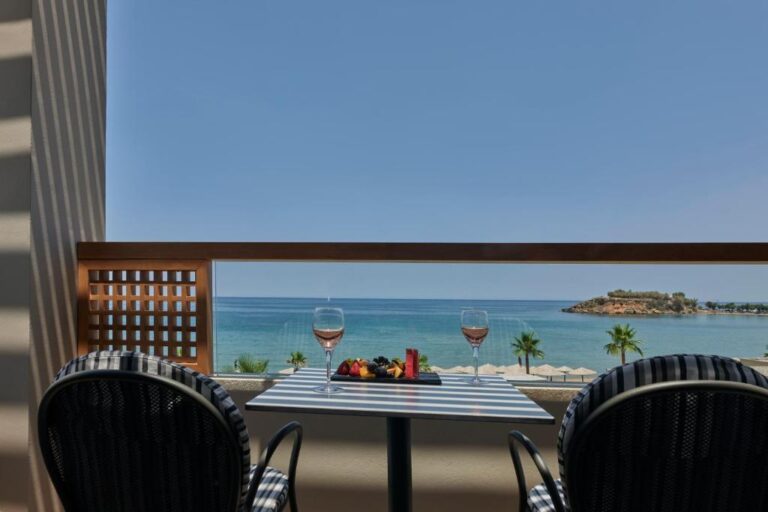 Atlantica Kalliston Resort & Spa