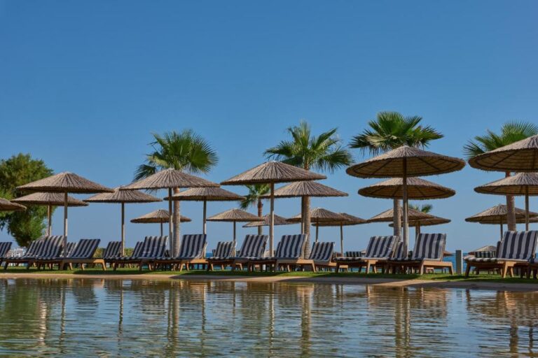 Atlantica Kalliston Resort & Spa