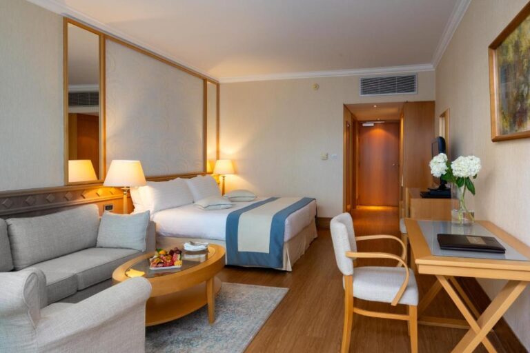 Constantinou Bros Asimina Suites
