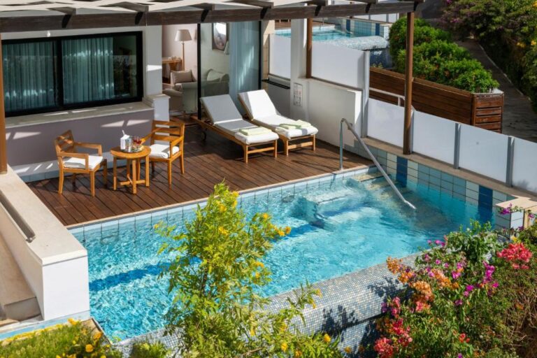 Constantinou Bros Asimina Suites