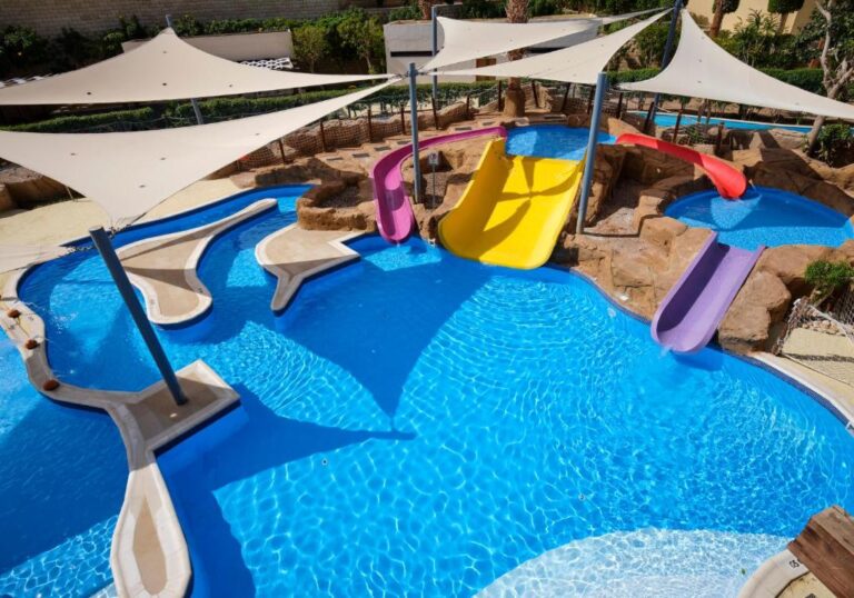 Coral Sea Aqua Club