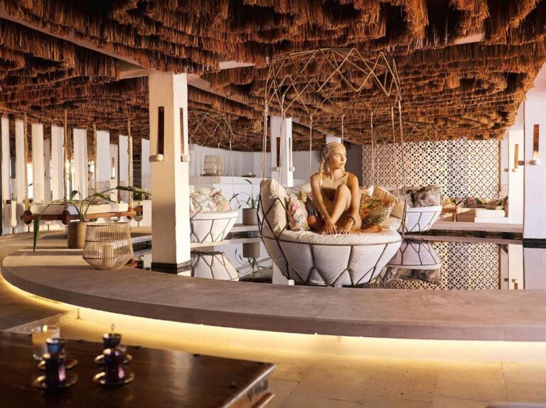 Grecotel LuxMe The White