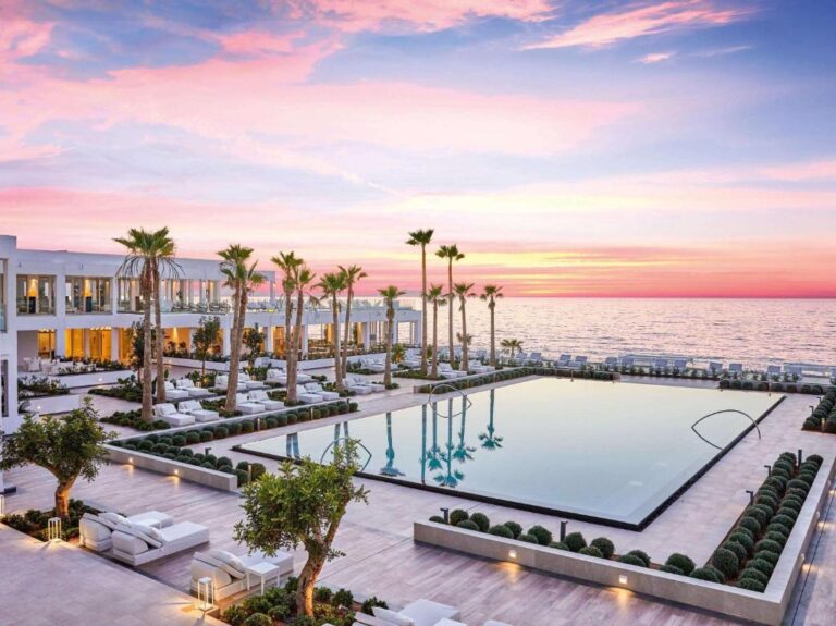 Grecotel LuxMe The White
