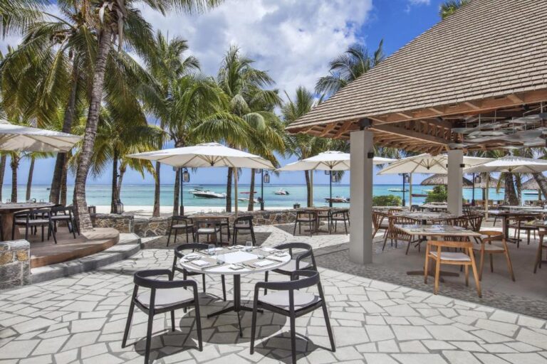 Paradis Beachcomber Golf Resort & Spa