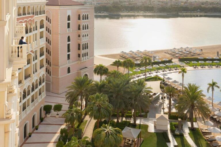 The Ritz Carlton Abu Dhabi Grand Canal