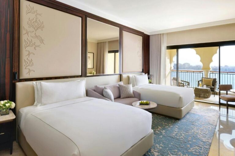 The Ritz Carlton Abu Dhabi Grand Canal