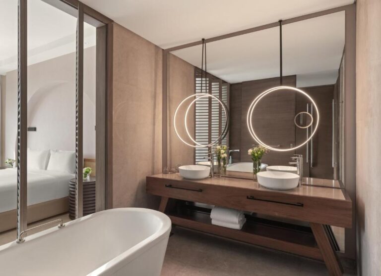 Rixos The Palm Dubai Hotel & Suites