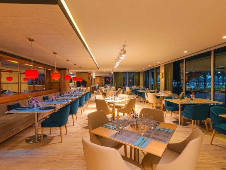 Rixos The Palm Dubai Hotel & Suites