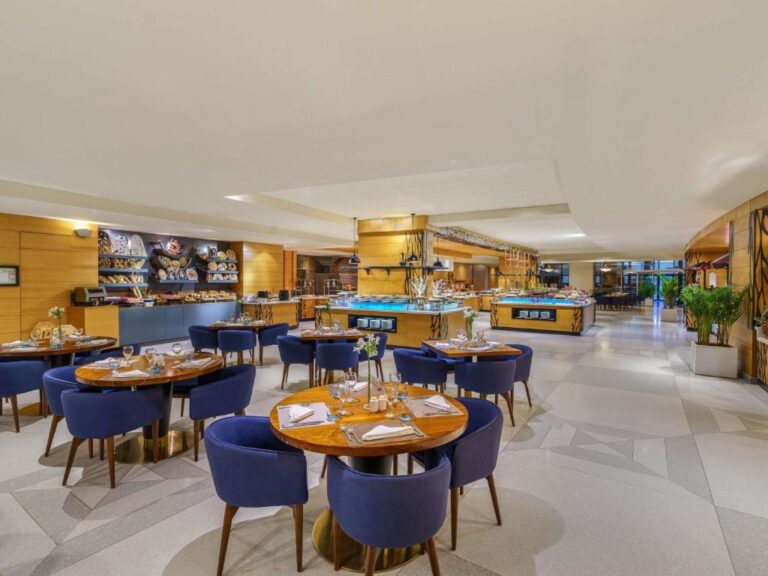Rixos The Palm Dubai Hotel & Suites