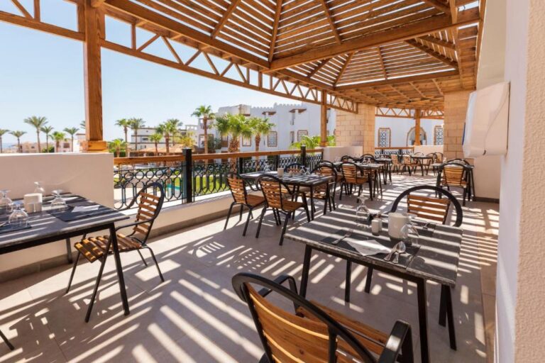 Sunrise Remal Resort 