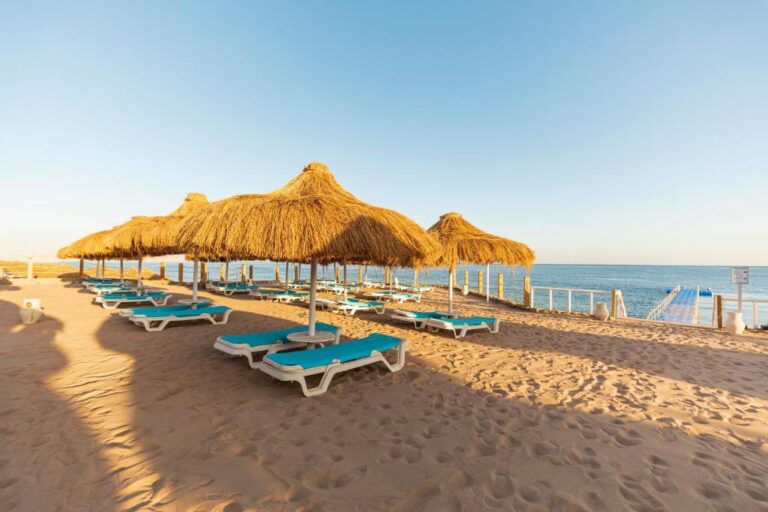 Sunrise Remal Resort 