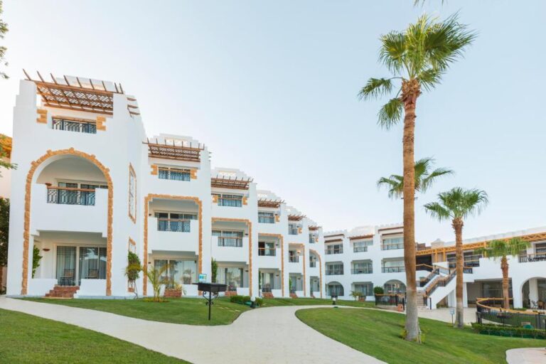 Sunrise Remal Resort 