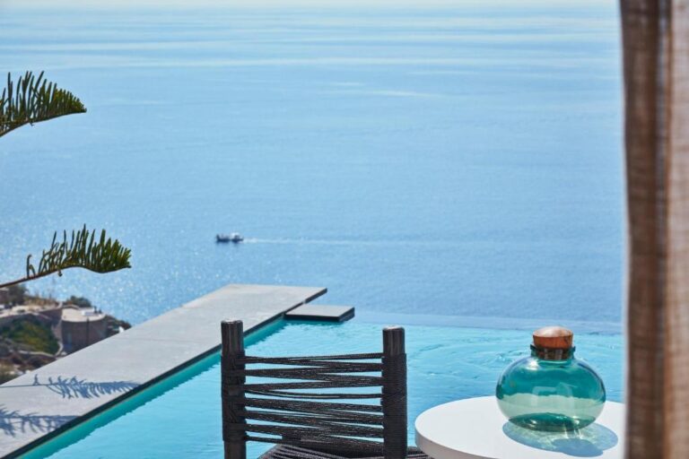 Myconian Utopia Relais & Chateaux