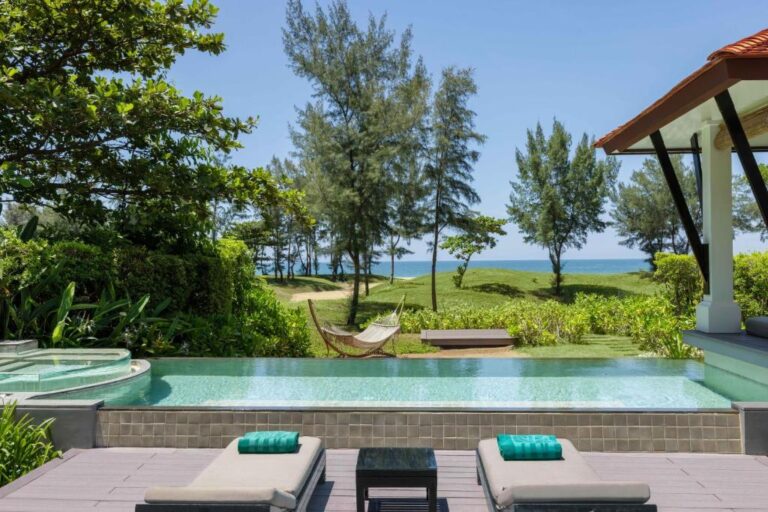 Banyan Tree Lang Co Vietnam 5*