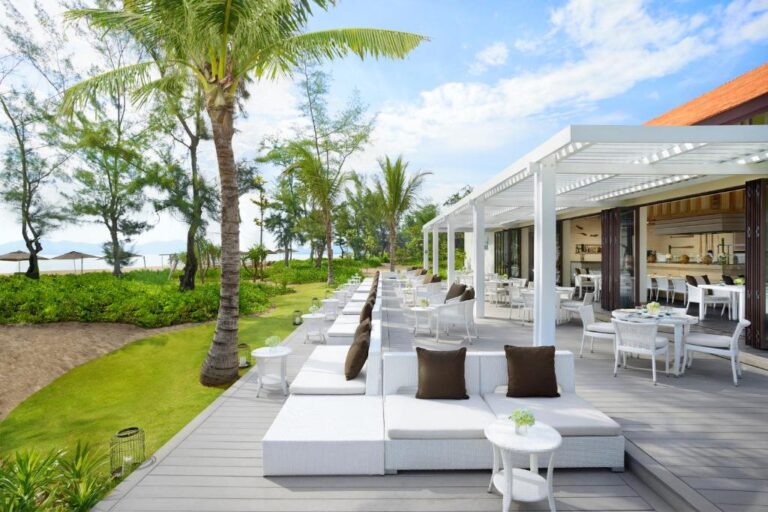 Banyan Tree Lang Co Vietnam 5*