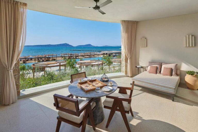 Mandarin Oriental, Costa Navarino 5*