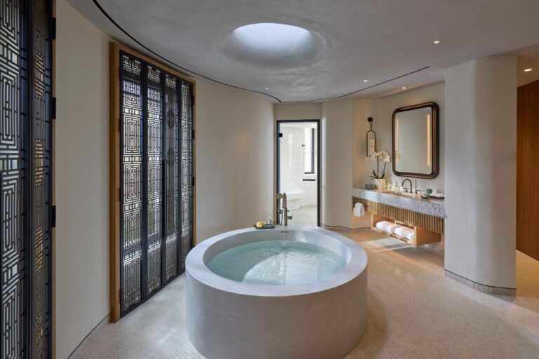 Mandarin Oriental, Costa Navarino 5*