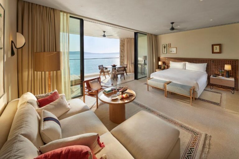 Mandarin Oriental, Costa Navarino 5*
