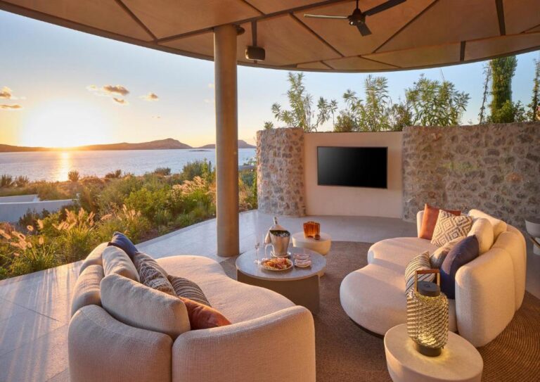 Mandarin Oriental, Costa Navarino 5*
