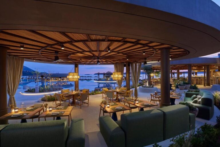 Mandarin Oriental, Costa Navarino 5*