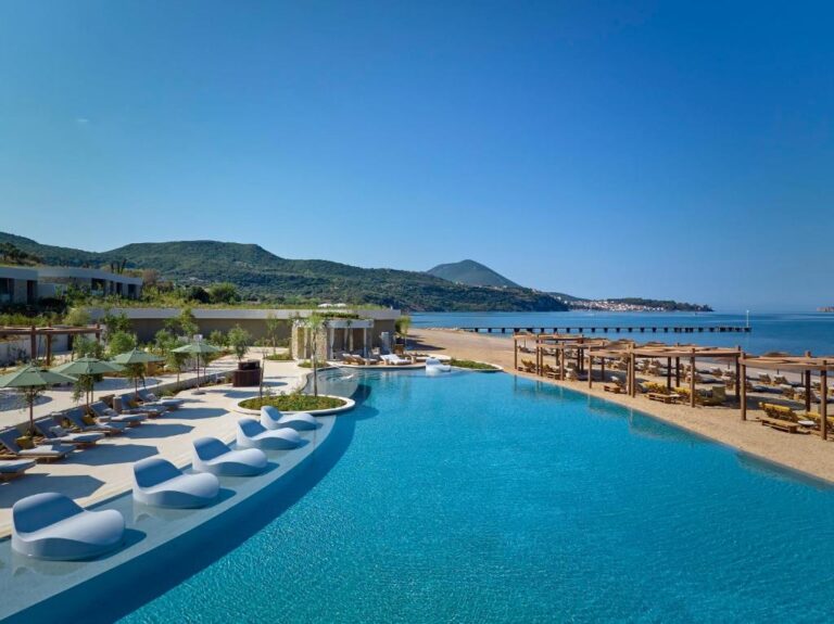 Mandarin Oriental, Costa Navarino 5*
