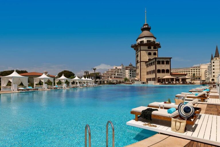 Mardan Palace