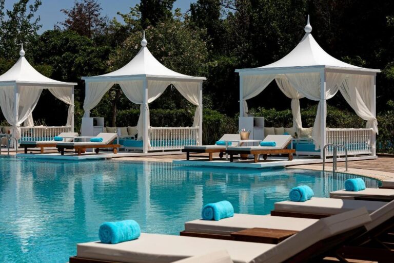 Mardan Palace